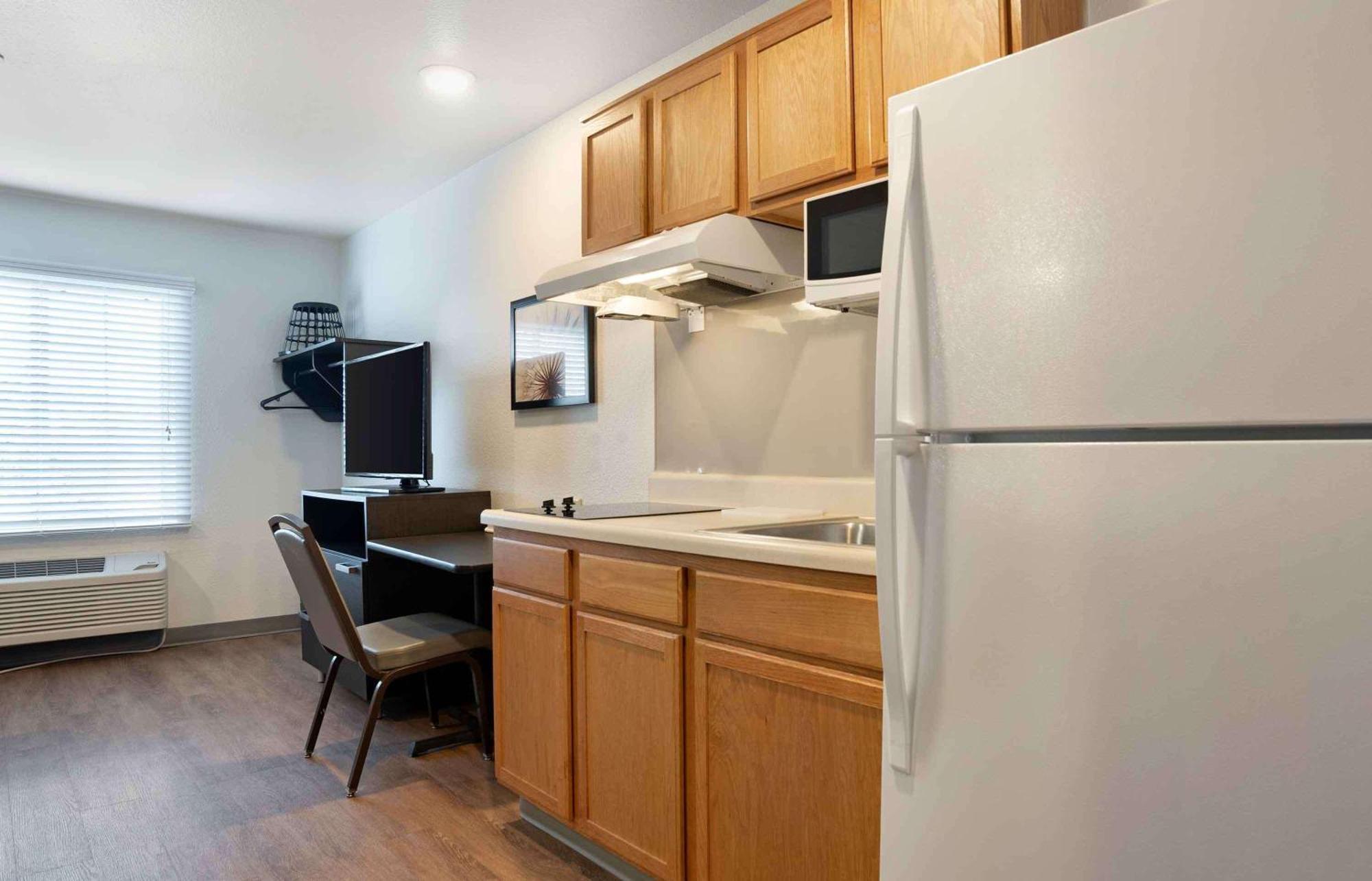 Extended Stay America Select Suites - Panama City - Callaway Bagian luar foto
